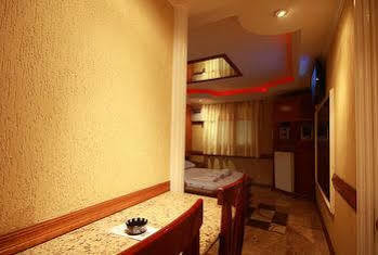 סאו פאולו Delirius Motel (Adults Only) מראה חיצוני תמונה