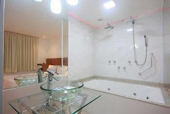סאו פאולו Delirius Motel (Adults Only) מראה חיצוני תמונה
