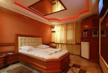 סאו פאולו Delirius Motel (Adults Only) מראה חיצוני תמונה