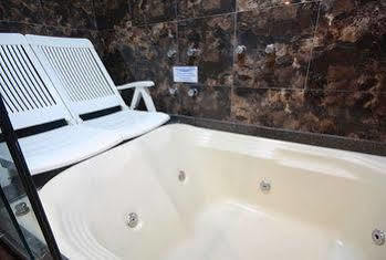 סאו פאולו Delirius Motel (Adults Only) מראה חיצוני תמונה